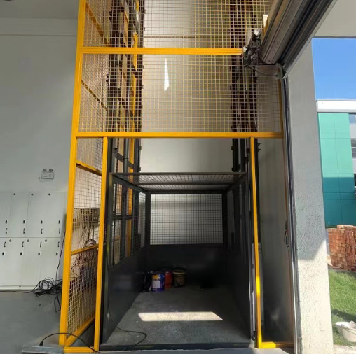 袁州导轨式升降机助力物流园破解运输难题