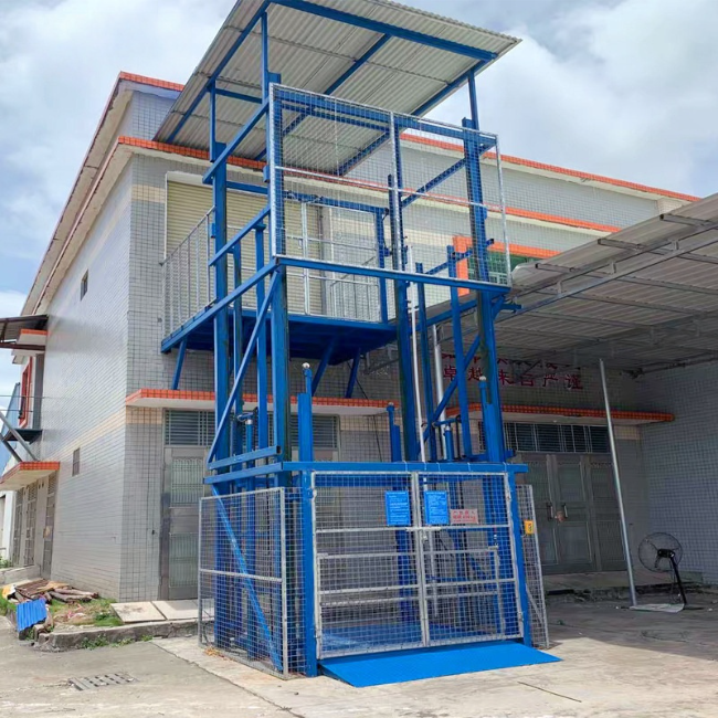 袁州建材厂室外升降货梯安装